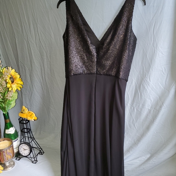Bari Jay Black Gown Size 12 - Picture 9 of 11